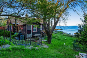 Rustic Rockport Cottage